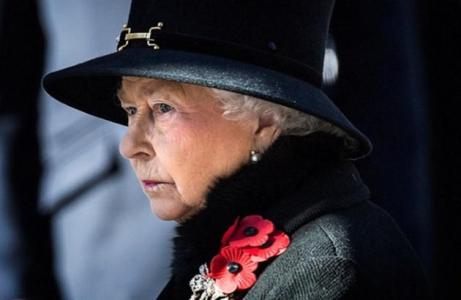 英女王凌晨遛弯险遭枪击2 英女王凌晨遛弯险遭枪击2