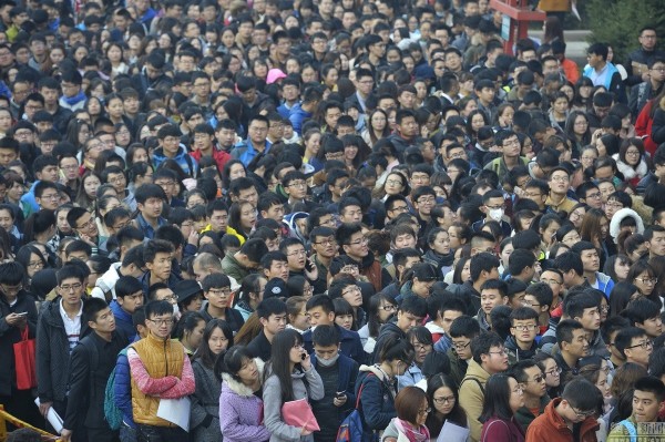 18052430_981478 18052430_981478