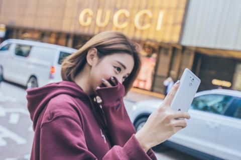 1941817423 1941817423