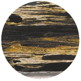 40厘米×18厘米 沉香木雕《大赤壁》(局部) 40厘米×18厘米 沉香木雕《大赤壁》(局部)