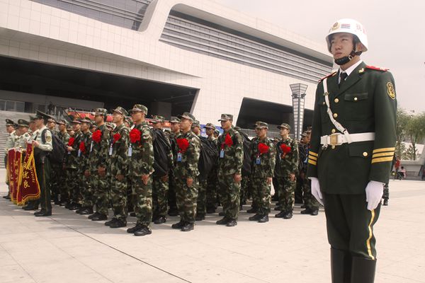 d43d7e6137bc1765c2b72d d43d7e6137bc1765c2b72d