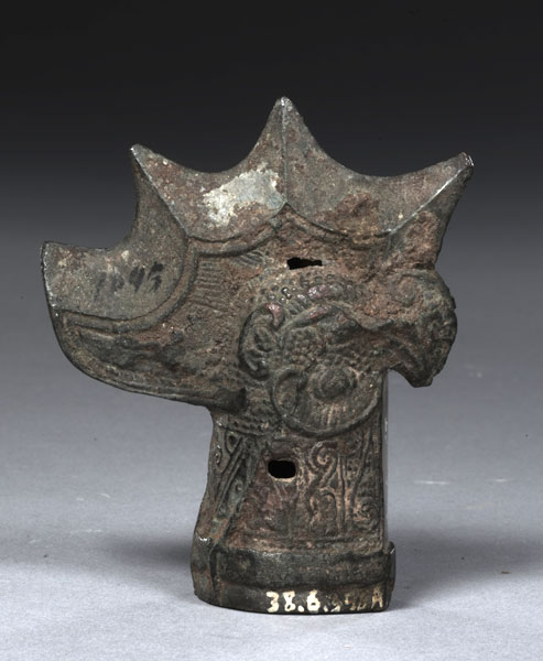 鸡头旗杆顶 战国 铜 鸡头旗杆顶 战国 铜