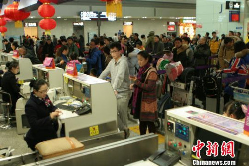 铁路迎返程高峰4 铁路迎返程高峰4