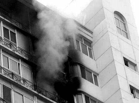 充电器短路造成火灾 屋主赔偿邻居7万元损失