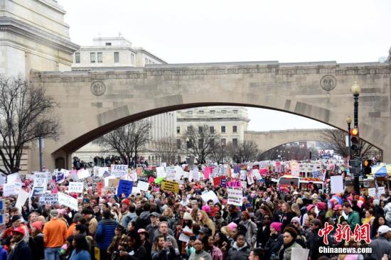 在 点击进入下一页