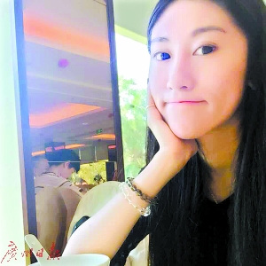 90后“宠物殡葬师”徐雅婷说，创业初衷是送宠物最后一程。