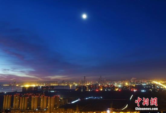 资料图:辽宁省大连市 <a target='_blank' href='http://www.chinanews.com/'>中新社</a>发 刘德斌 摄 资料图:辽宁省大连市 <a target='_blank' href='http://www.chinanews.com/'>中新社</a>发 刘德斌 摄