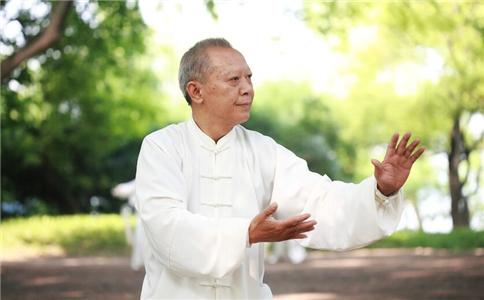 老年人练气功有四大好处 注意练功后禁忌 老人练气功有什么好处 练功后要注意什么 练气功的好处有哪些