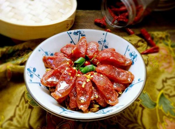 8种东西吃多了胃癌可能找上门！你家餐桌上就有