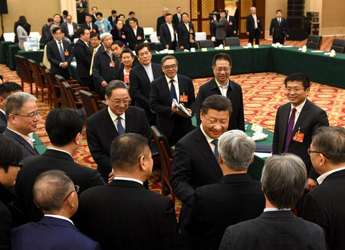 3月4日下午，习近平总书记看望出席全国政协十二届五次会议民进、农工党、九三学社政协委员并参加联组会。2