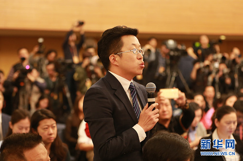 凤凰卫视记者提问