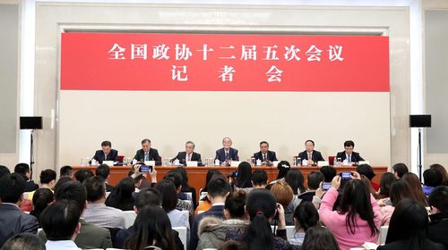 政协委员谈促进经济平稳健康发展