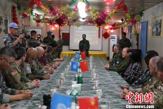 招待晚宴?！±钚?摄