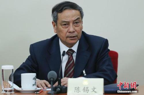 图为陈锡文发言。<a target='_blank' href='http://www.chinanews.com/'>中新社</a>记者 杨可佳 摄
