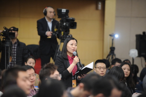 中央电视台记者提问 中央电视台记者提问