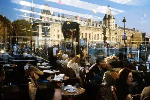 这个城市上班族每周工作30小时 中国人看完