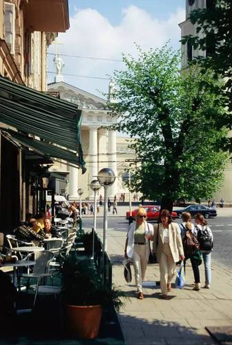 这个城市上班族每周工作30小时 中国人看完