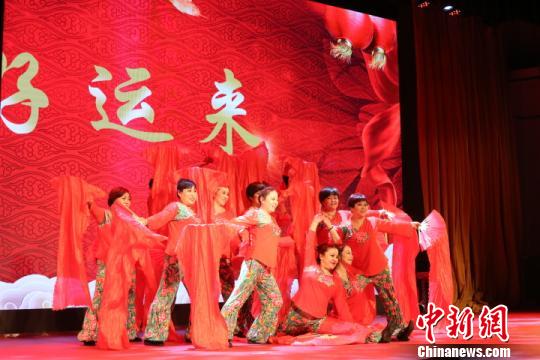 “陇原妹”表演节目?！≈有?摄