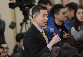 王毅：中国一贯主张大小国家一律平等 以贡献获地位