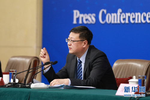 陈吉宁回答记者提问 陈吉宁回答记者提问