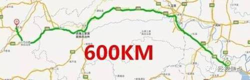 男子路边抽烟头顶突现氢气球遭炸伤 气球飘自邻省