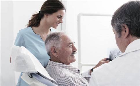 老人养生:注意易患的五种骨病 老人养生要注意什么 老人要注意哪些骨病 老人骨质疏松怎么办