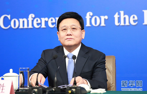 图为国家卫生计生委副主任、国务院医改办主任王贺胜。