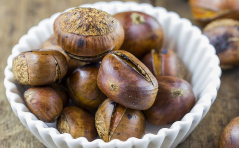 7种美容养颜粥 女性们值得拥有 女人吃什么粥可以美容养颜 哪些食物可以美容养颜 什么粥含有美容养颜的功效