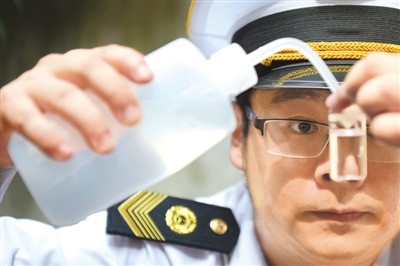 水质抽检保障居民用水安全 水质抽检保障居民用水安全