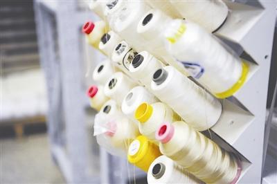 揭古籍修复师的日常:耐得住寂寞 每天都如履薄冰 揭古籍修复师的日常:耐得住寂寞 每天都如履薄冰