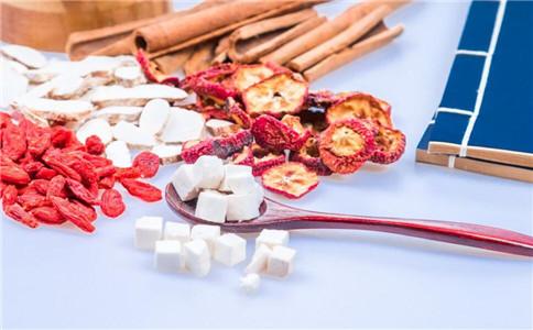 两种中药煮水喝 祛湿又利脾 什么中药能祛湿 哪种中药可以祛湿 祛湿吃什么中药