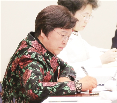 res04_attpic_brief res04_attpic_brief