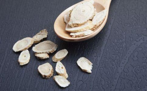 晚上出虚汗吃什么好 推荐四种食疗法 晚上出虚汗吃什么好 晚上出虚汗有什么食疗方法 晚上出虚汗怎么办