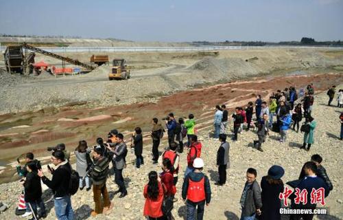 点击进入下一页