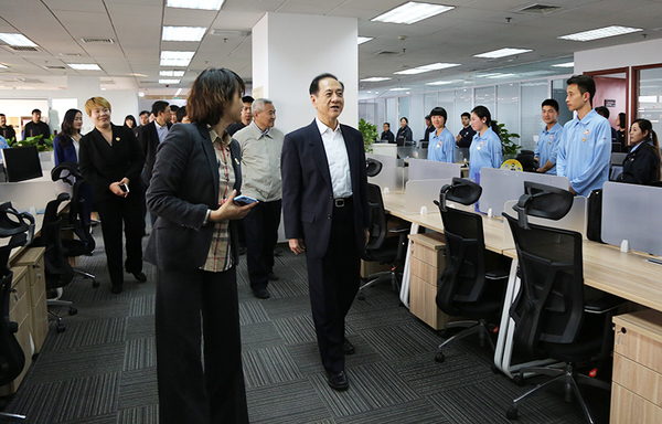 1644664_600x600 1644664_600x600