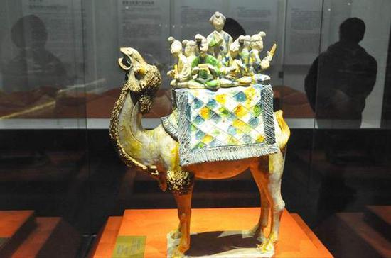 唐三彩的辨析与收藏有哪些小窍门