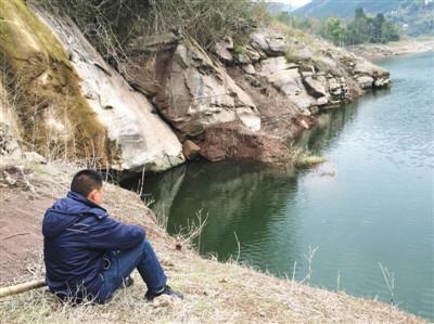 14岁留守少年与外公同日溺亡疑因负气跳江