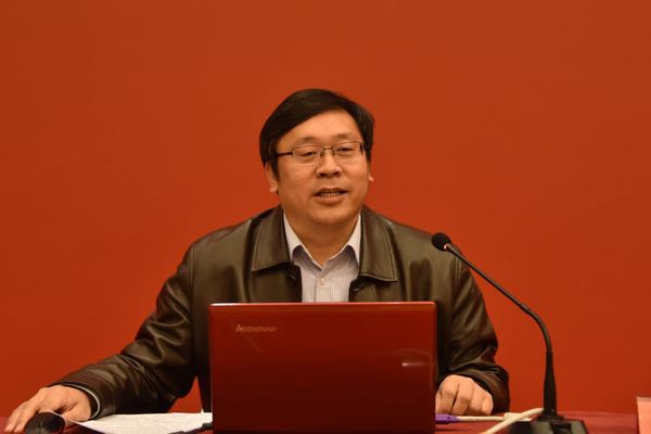 9、民盟山东省委参政议政部部长刘加钊介绍参政议政经验体会。张雨斌 摄影