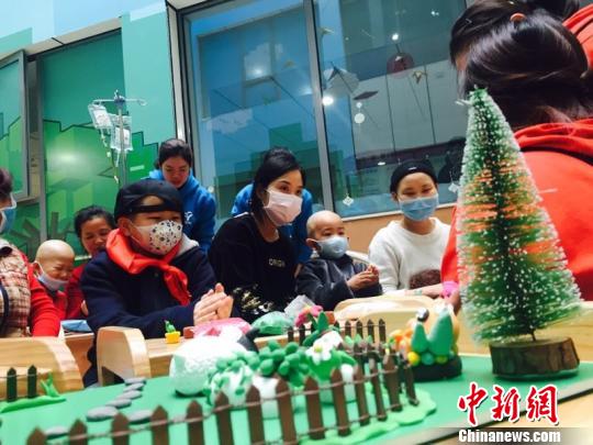 上海率先为患儿打造优质文化学园让艺术走进医院