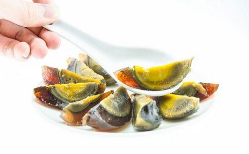 皮蛋的营养价值 五招教你挑选优质皮蛋 皮蛋有什么营养价值 吃皮蛋有什么好处 皮蛋的副作用有哪些