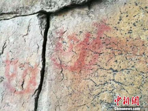 大兴安岭频现史前岩画遗迹 再现万年前文明史