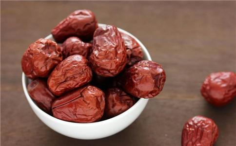 红枣能养肝排毒 四类人不宜吃红枣 红枣怎么吃 哪些人不能吃红枣 红枣能养肝排毒吗