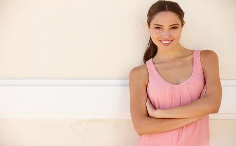 春季如何给皮肤保湿 推荐4个方法 春季如何给皮肤补水 春季给皮肤补水保湿的方法有哪些 春季如何补水