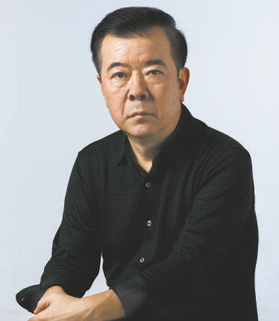 周梅森，著名作家、编剧，江苏省徐州人。中国作家协会主席团委员、江苏省作家协会副主席。