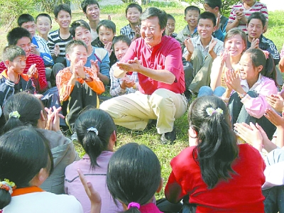 民间故事家徐荣耀:一个“故事乡长”的文化自信 民间故事家徐荣耀:一个“故事乡长”的文化自信