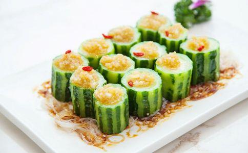 女人常吃黄瓜有什么好处 清热解毒美容 女人吃黄瓜有什么好处 黄瓜的功效与作用 吃黄瓜能美容吗