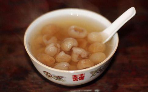 春季排毒必吃哪些食物 如何调理脾胃虚 春季吃什么可以排毒 排毒的食物有哪些 春季脾胃虚吃什么调理