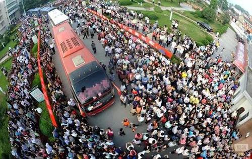 毛坦厂中学毕业生:这里是普通孩子的造梦厂