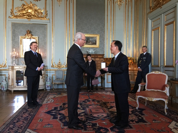 74eefe1082cb4405938de726aeb2d6a0 74eefe1082cb4405938de726aeb2d6a0