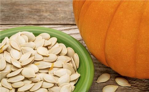 身体疲劳没精神 7个动作快速解除疲劳 身体疲劳怎么办 如何缓解身体疲劳 身体疲劳吃什么能缓解